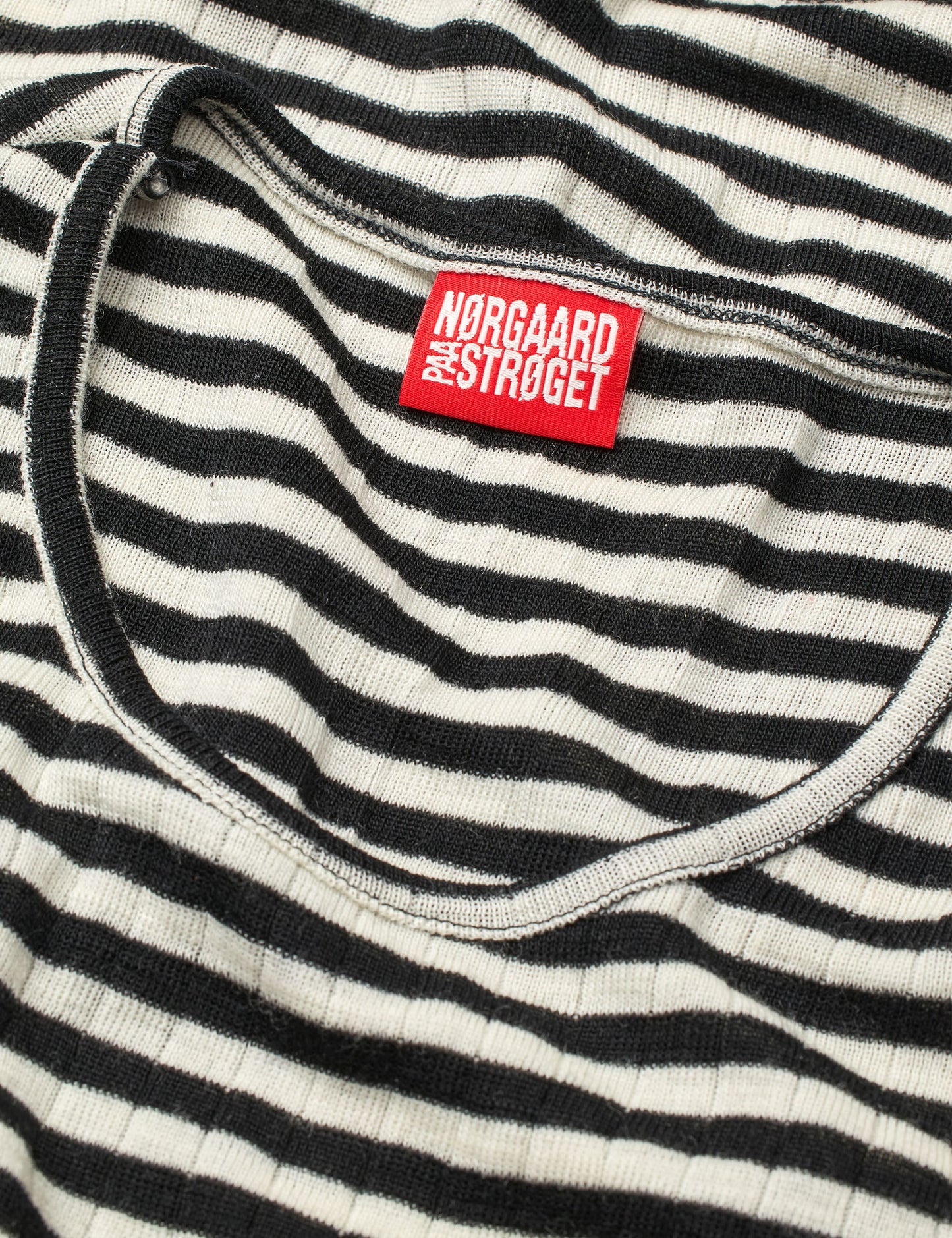 101 Wool, Black/Ecru Stripe