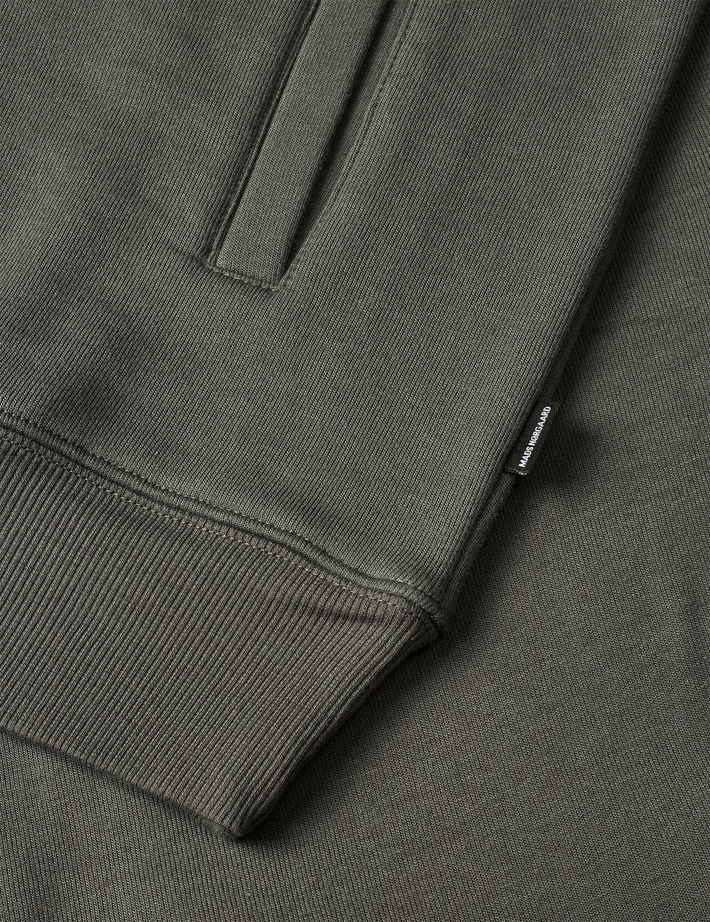 Smooth Terry INS, Beluga