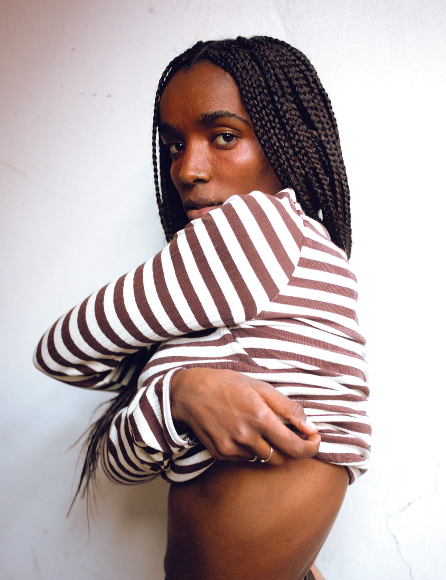 101 Broadway, Brown/Ecru