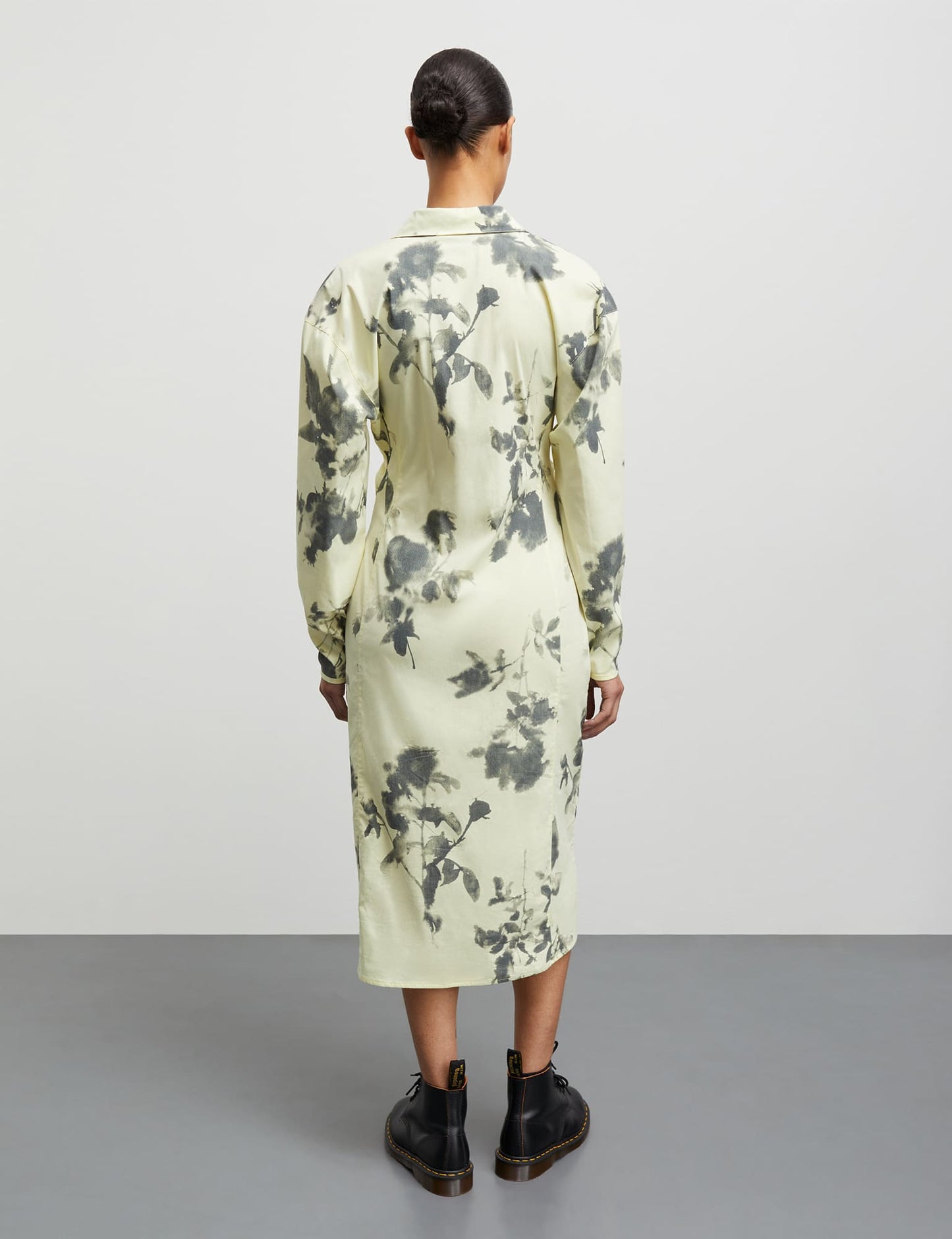 Poplinea Iris Dress AOP, Ink Flower AOP/Tender Yellow