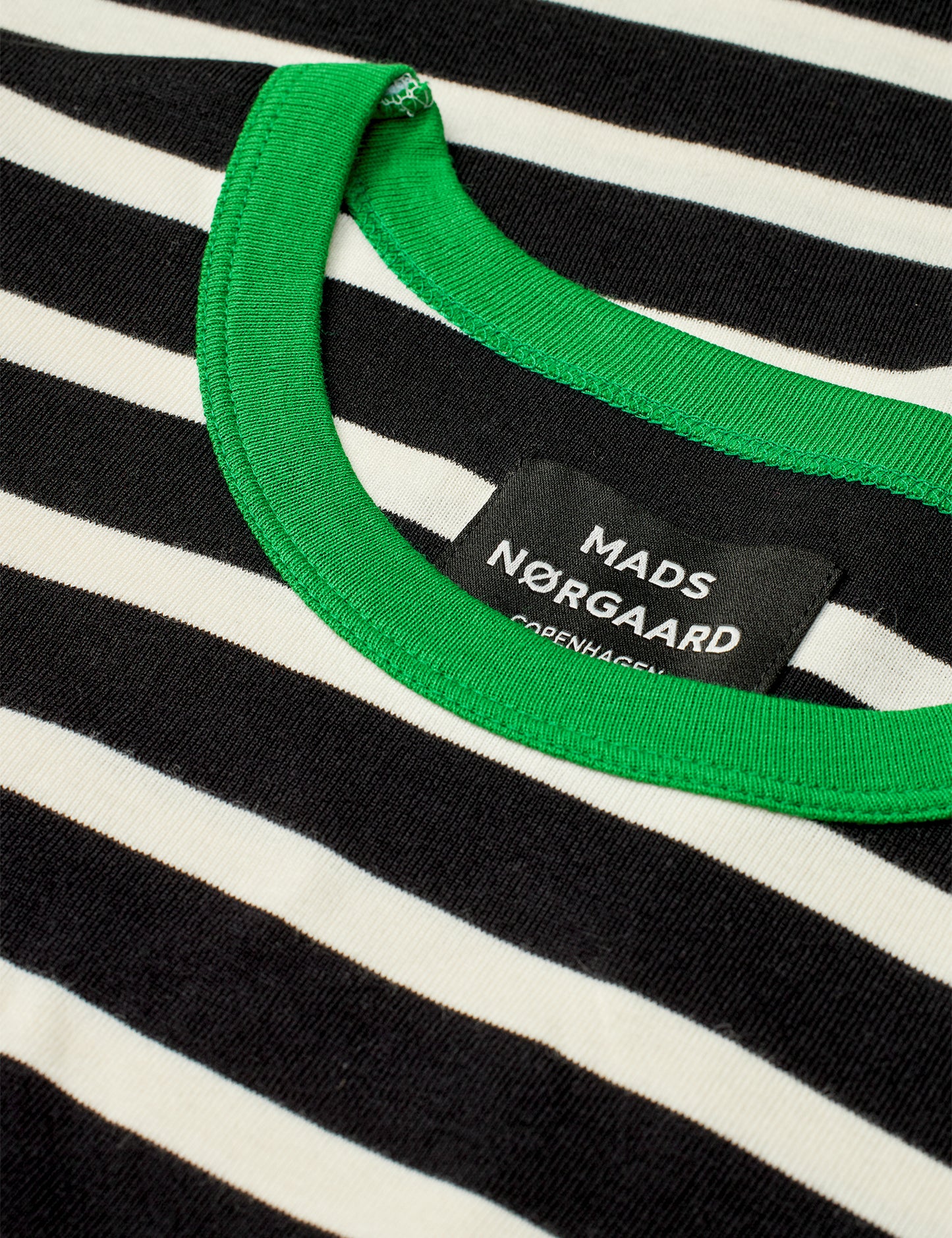 Trio Rib Tobias Tee LS, Black/Seedpearl/Verdant Green