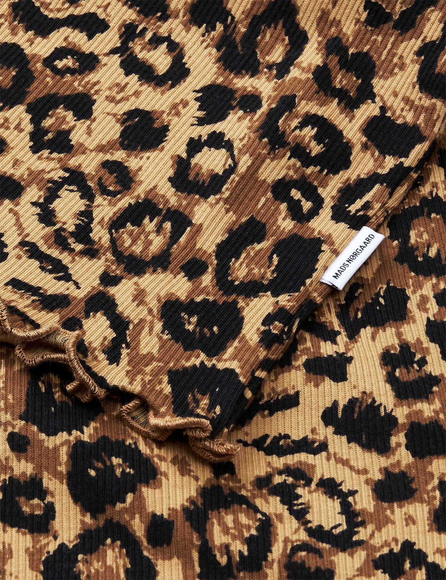 2x2 Cotton AOP  Tiki Tee, Leopard AOP/Black