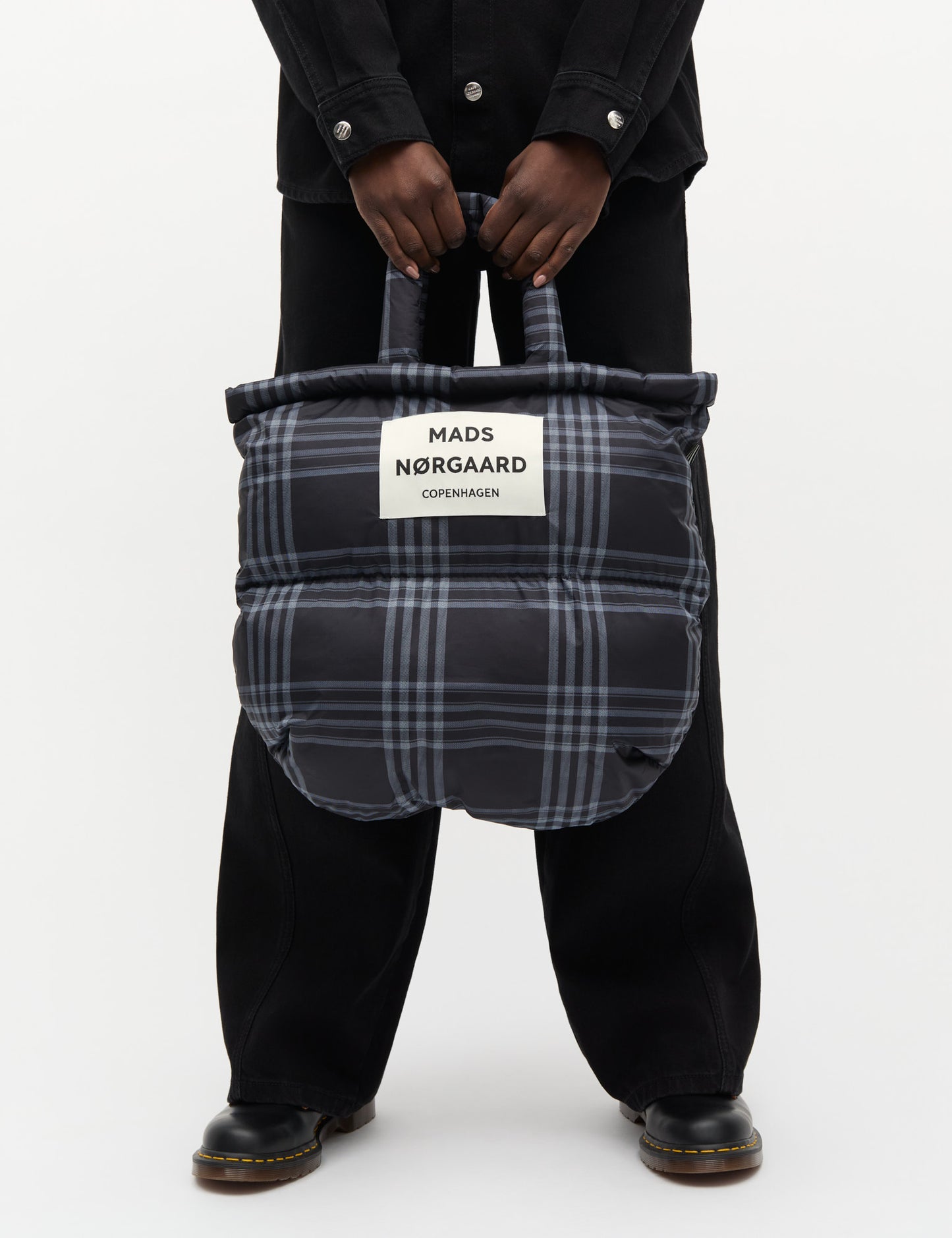 Light Ripstop Pillow AOP Bag, Black/Vanilla Ice