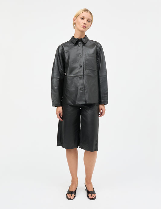 Shiny Leather Robyn Shorts, Black