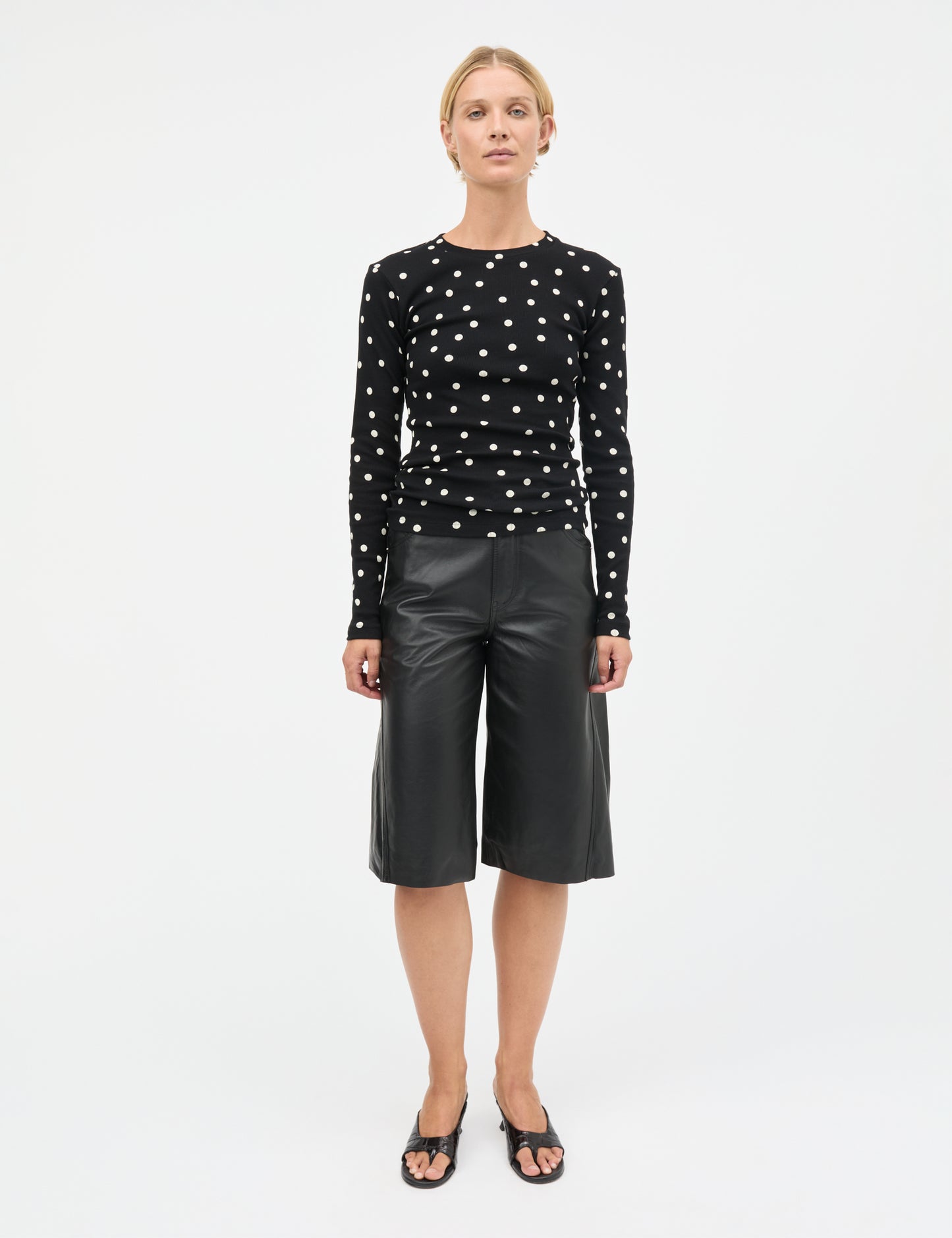 2x2 Cotton Tuba Tee LS AOP, Dot AOP Black