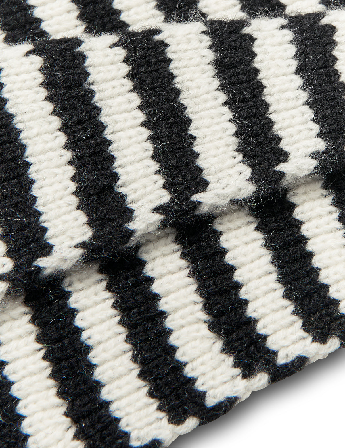 One Wool Momo Stripe scarf, Black/Vanilla Ice