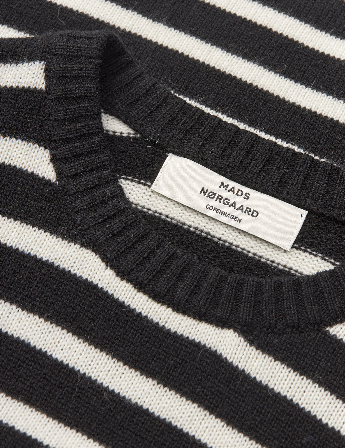 Amber Ingrid Knit, Black/Vanilla Ice